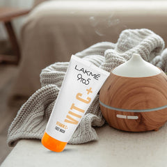 Lakme 9To5 Vitamin C + Face wash Lakme 9To5 Vitamin C + Face wash