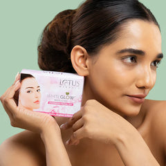 Lotus Herbals Cosmetics WhiteGlow InstaGlow Brightening 4 in 1 Facial Kit Lotus Herbals Cosmetics WhiteGlow InstaGlow Brightening 4 in 1 Facial Kit