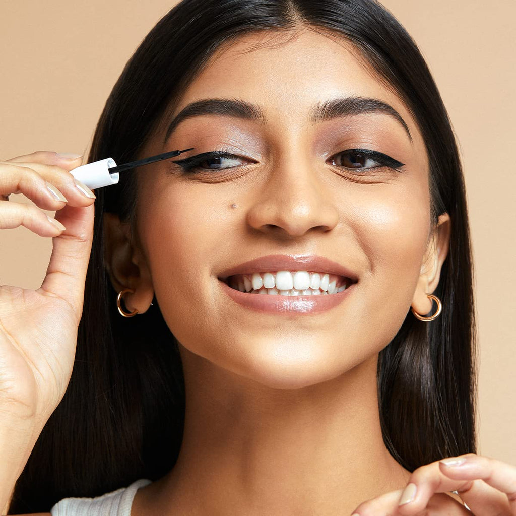 Mamaearth Soothing Waterproof Eyeliner with Almond Oil & Castor Oil 3.5ml