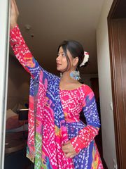 Bollywood indisch-pakistanische ethnische Partykleidung, weicher, reiner Georgette-Imitat mit Blumendruck-Design, Kurti Duppata