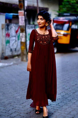 Bollywood indisch-pakistanische ethnische Partykleidung, weicher, reiner Kunst-Georgette mit Stickerei-Desing-Arbeit, Vollstich-Kurti