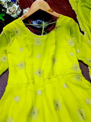 Bollywood Indian Pakistani Ethnic Party Wear Damen Weiches, reines Georgette-Glitzerkleid wird zu einem Dupatta-Kleid mit einfarbiger Stickerei