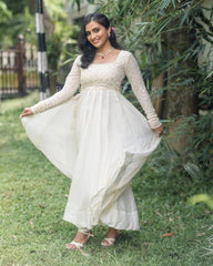 Болливудское индийское пакистанское этническое праздничное платье, женское мягкое чистое жоржеттовое платье белого цвета с полной вышивкой