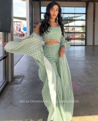 Bollywood, indisch-pakistanisch, ethnische Partykleidung, weiches reines Georgette-Crop-Top und grünes Sharara-Set-Kleid