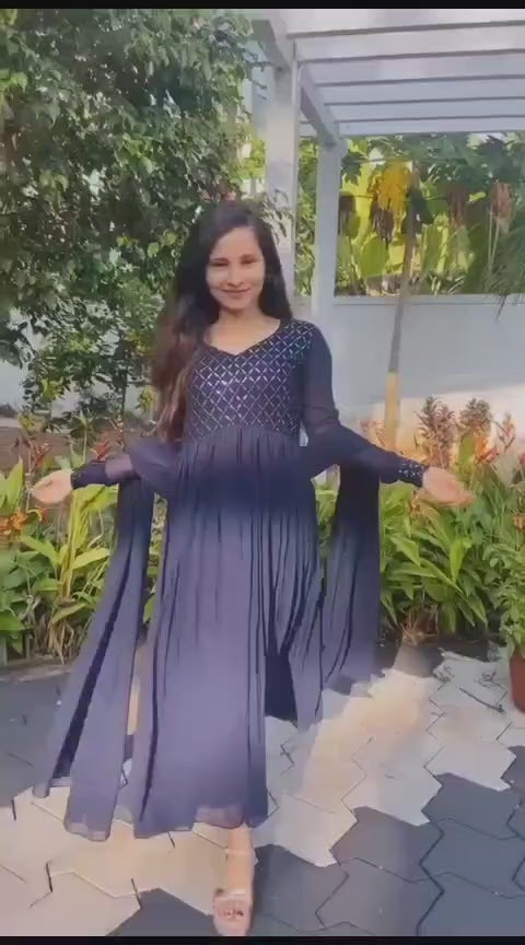 Bollywood Indische Pakistanische Ethno Partykleidung Weiches reines Georgette Blaues Sequence Koti Maxi mit Duapatta Set Kleid