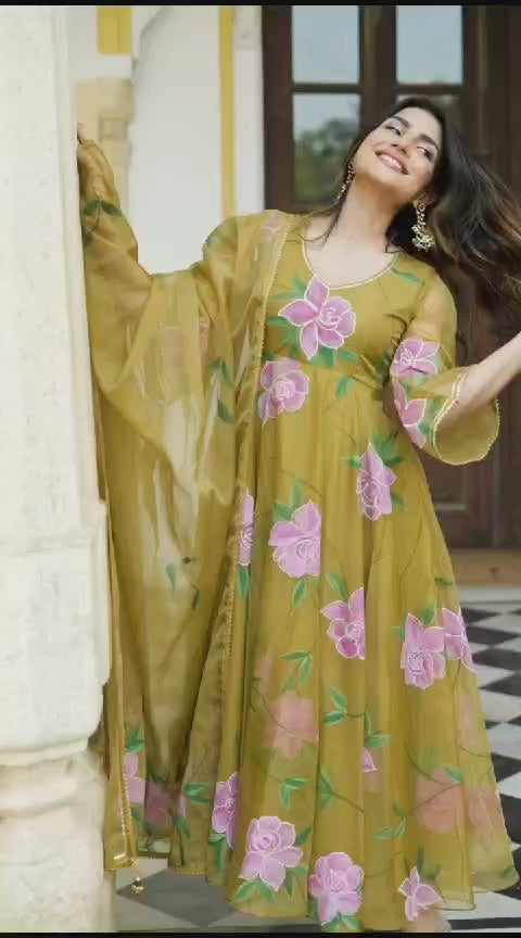 Bollywood Indische Pakistanische Ethno Party Wear Damen Weicher reiner Organza Senf Pinselfarbe Anzug mit Dupatta Kleid